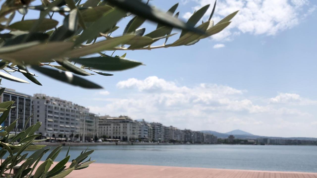 Blue City Center Boutique Apartment Tesalonika Bagian luar foto